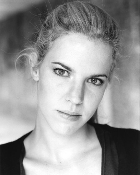 actor Alexandra Aitken large photo