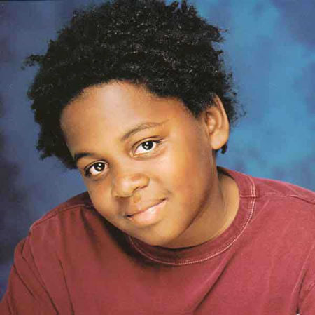 actor Gus Hoffman large photo