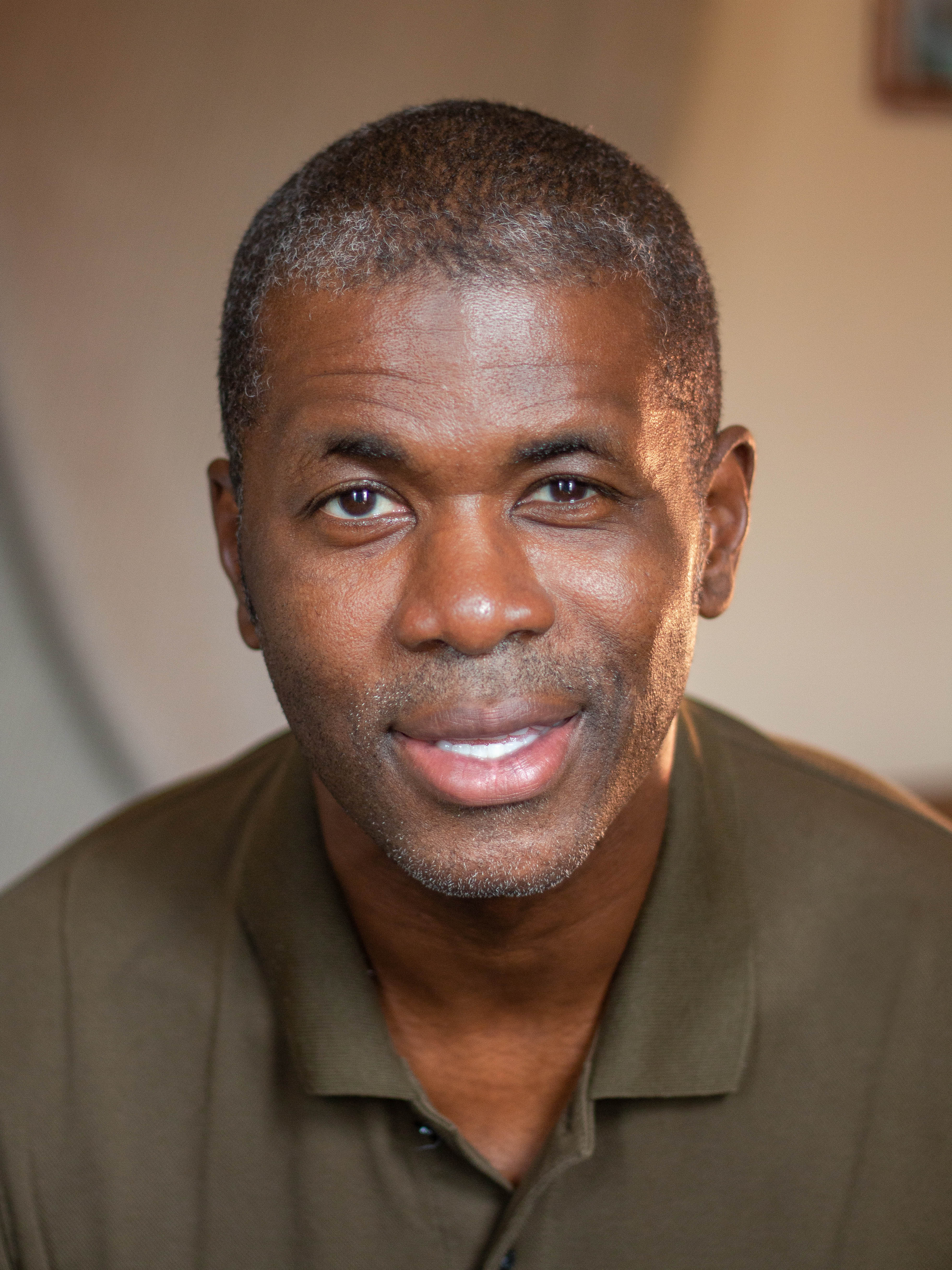 actor Mo Sesay large photo