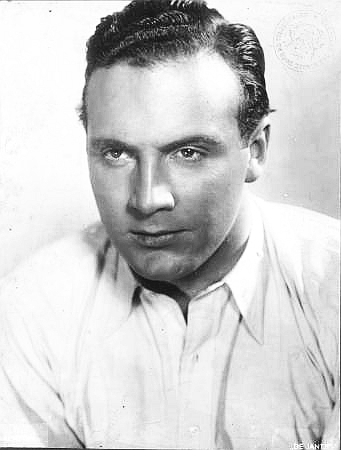 actor Willy Castello large photo