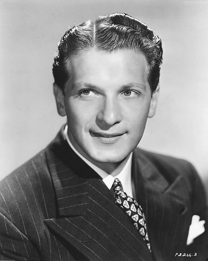 actor William Roberts large photo