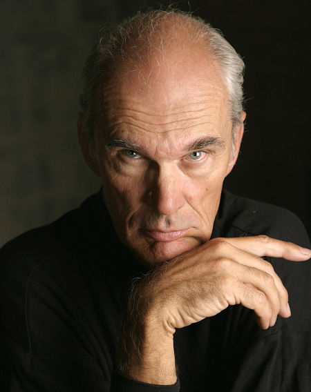 actor Gary Bullock large photo