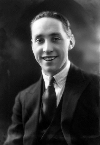 actor Sonnie Hale large photo