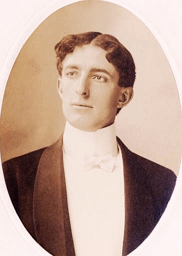 actor Hugh Sothern large photo