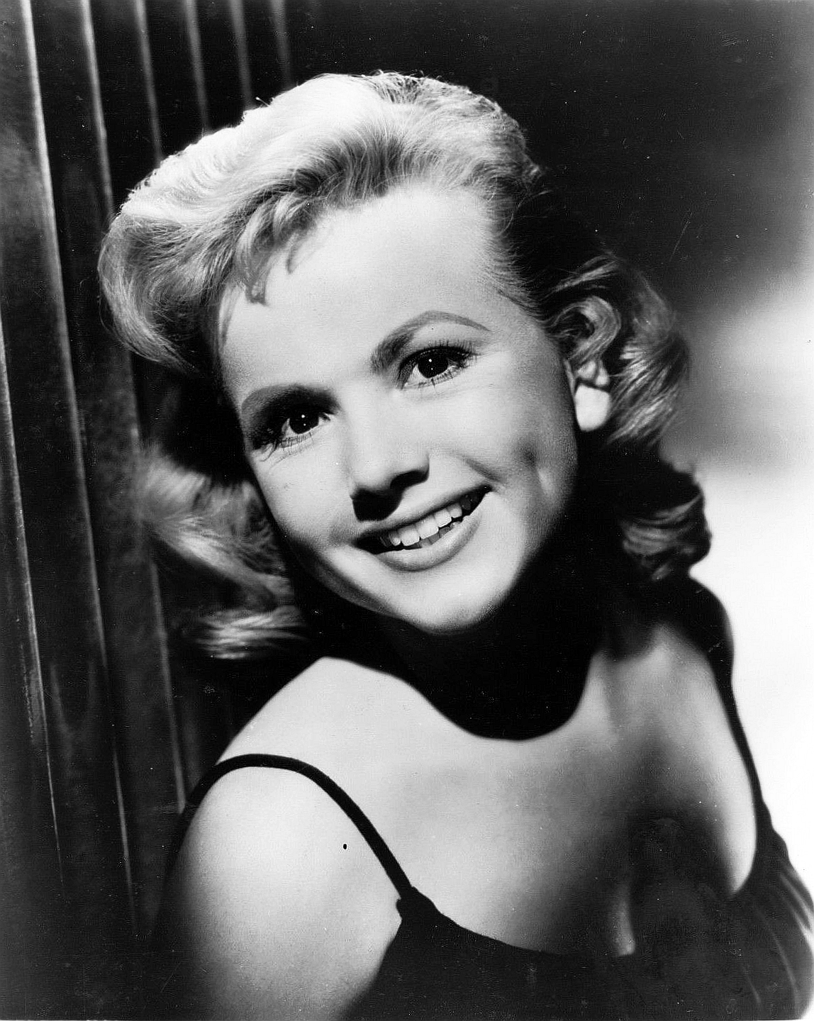 actor Diane Jergens large photo