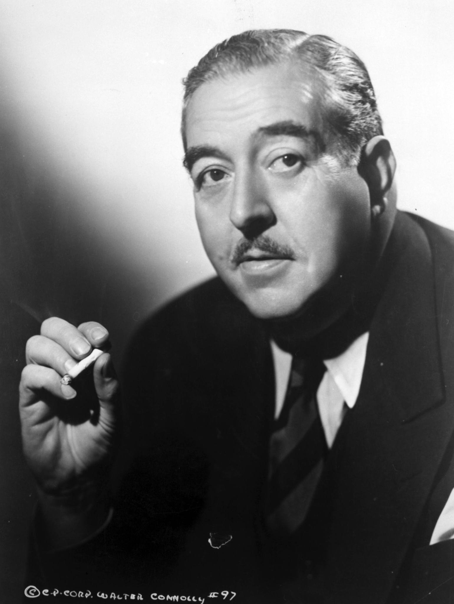 actor Walter Connolly large photo