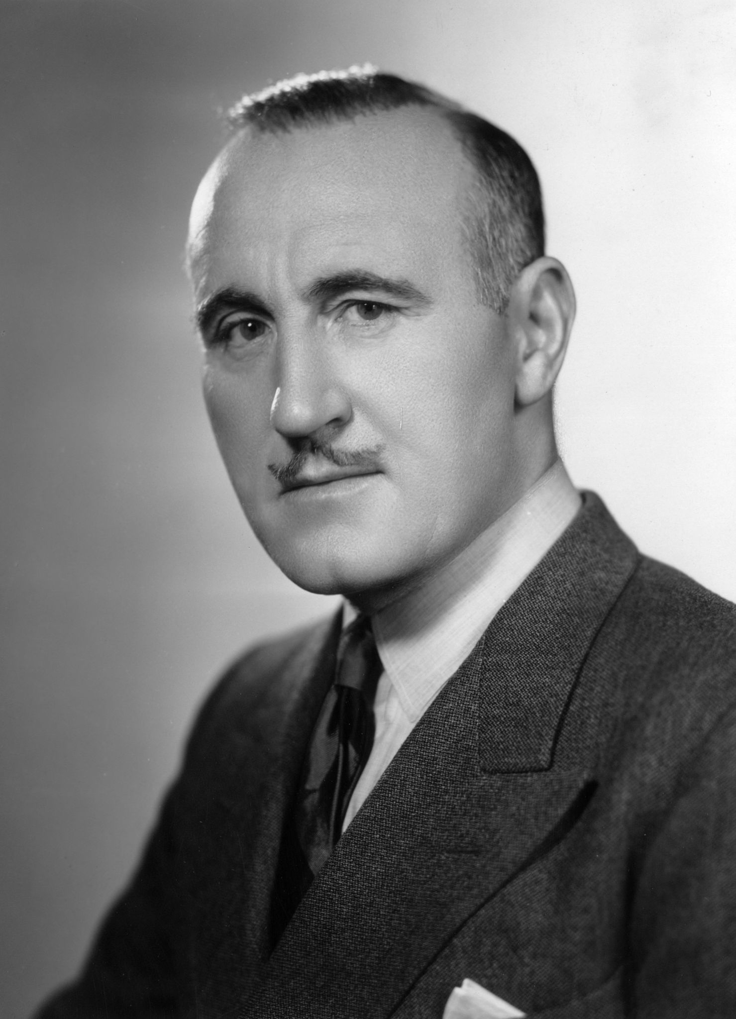 actor Donald Crisp large photo