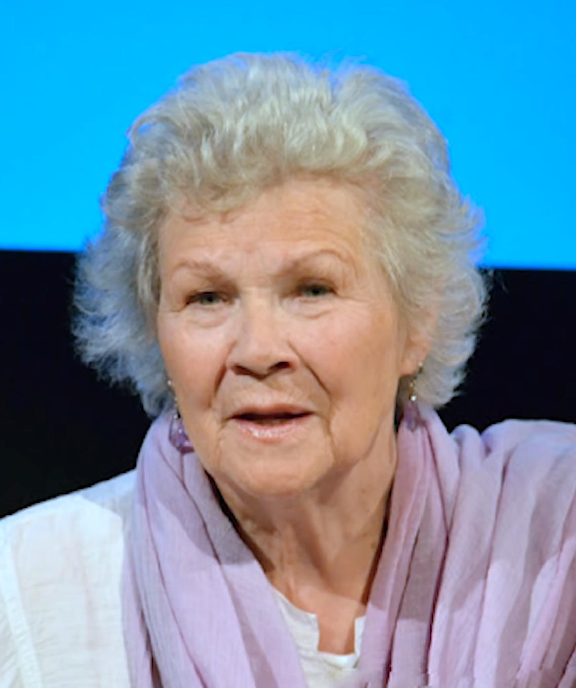 actor Suzanne Neve large photo