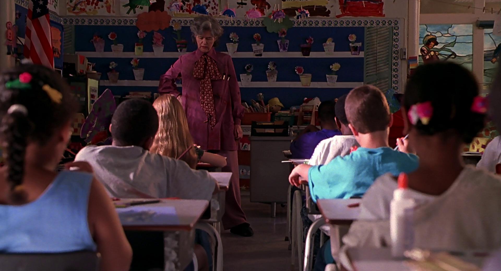 actor Clare Coulter large photo