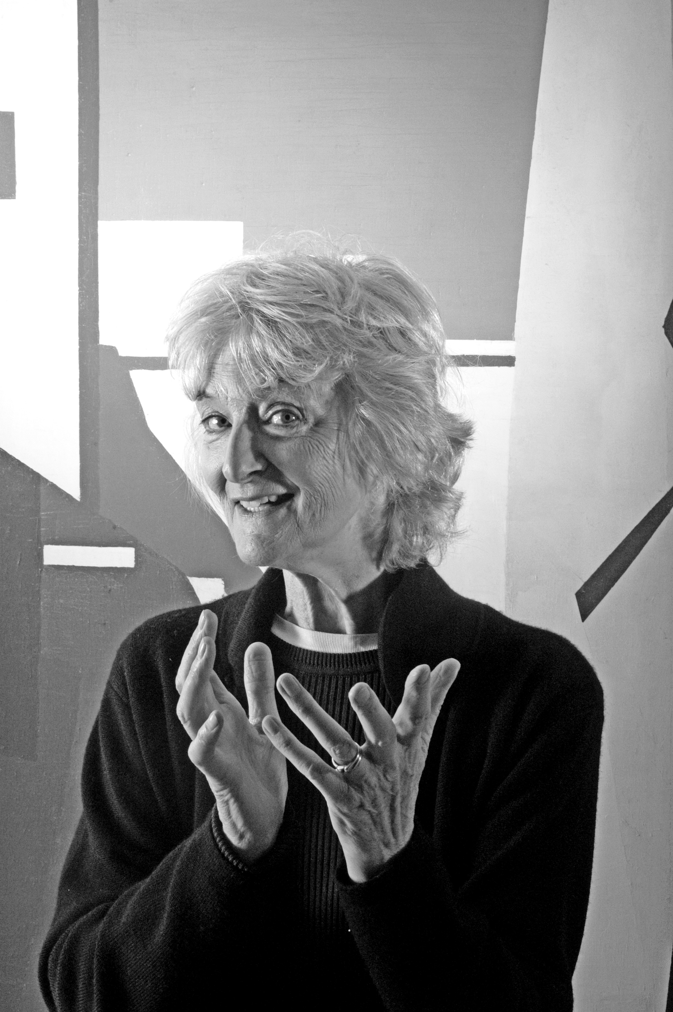 actor Caroline Blakiston large photo