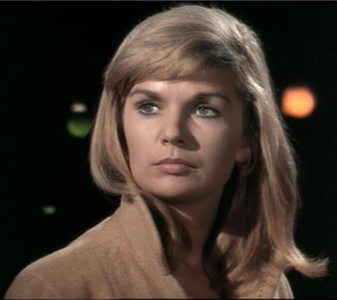 actor Angela Browne large photo