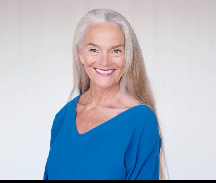 actor Sally Harrison large photo