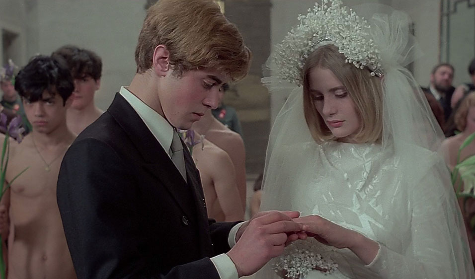 actor Renata Moar large photo