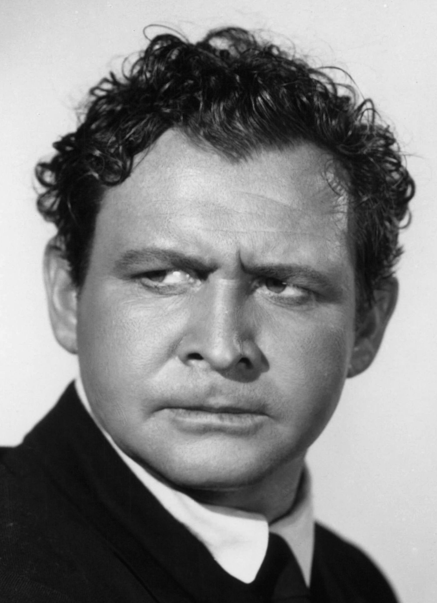 actor Barton MacLane large photo