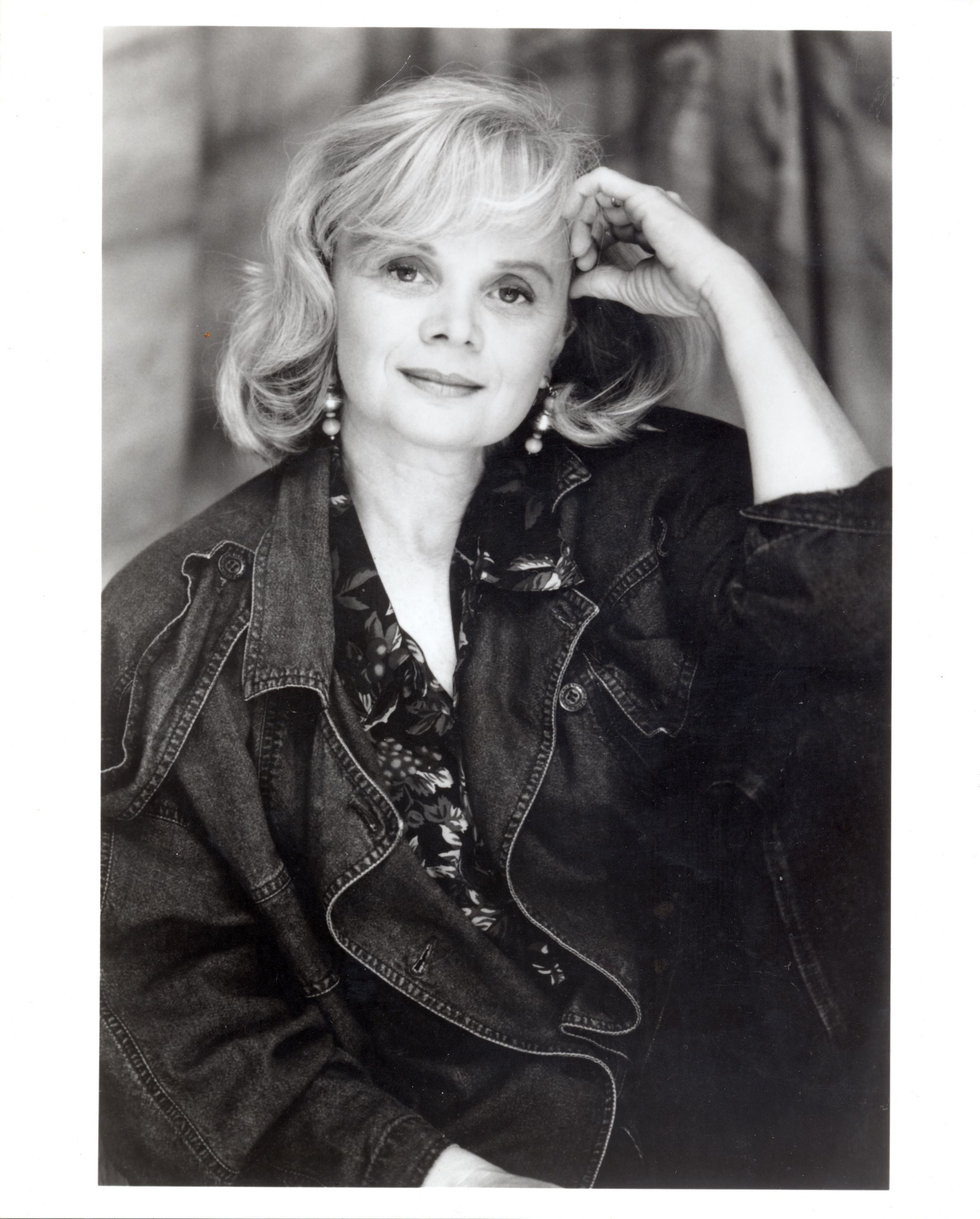 actor Margaret Ladd large photo