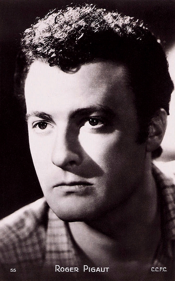 actor Roger Pigaut large photo