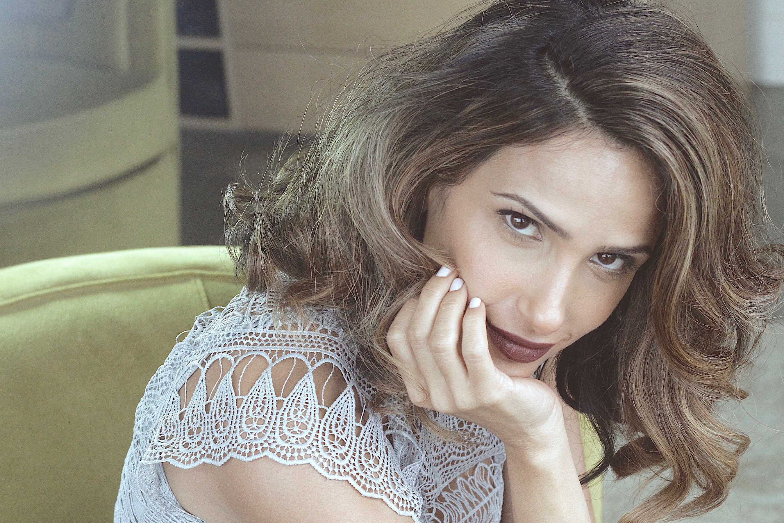 actor Morann Peri large photo