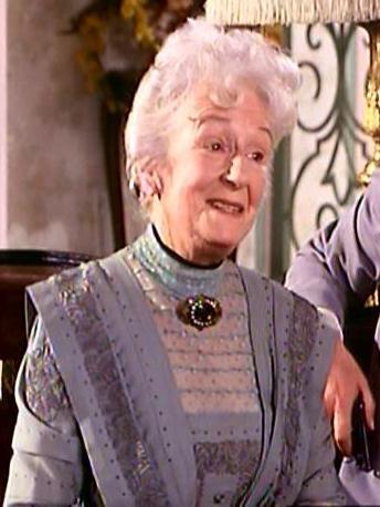 actor Nora Nicholson large photo