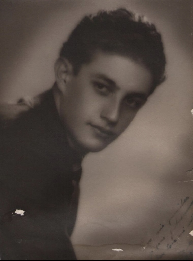 actor Mario Almada large photo