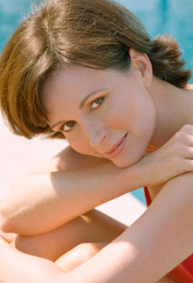 actor Leigh Lombardi large photo