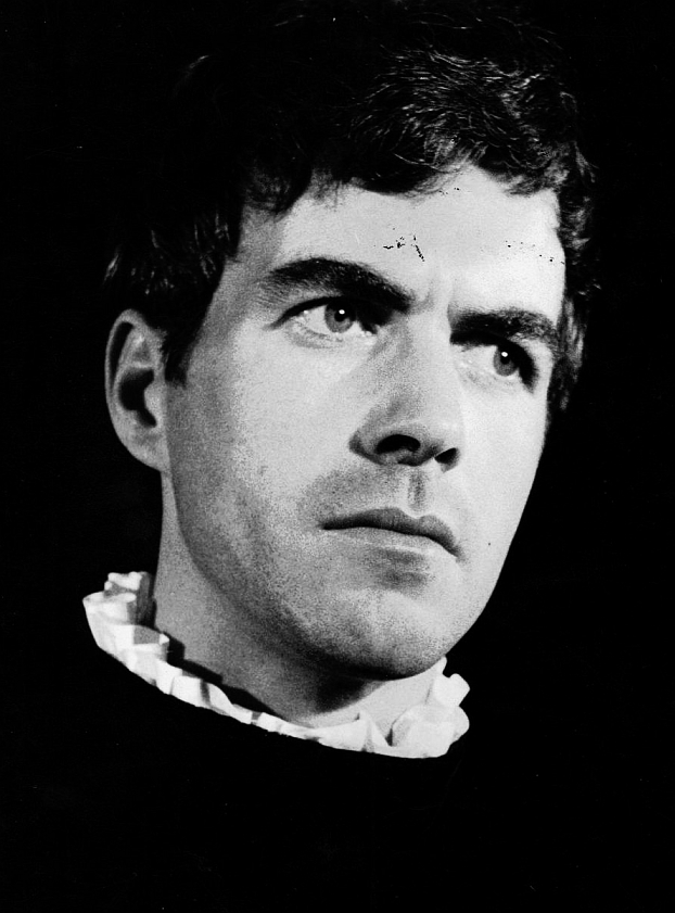 actor John Cairney large photo