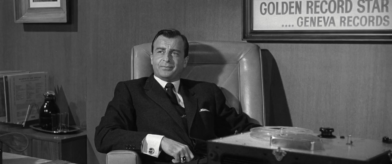 actor Peter Adams large photo