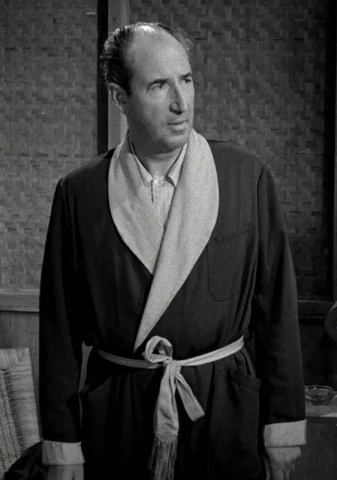 actor Ralph Truman large photo