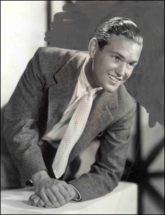 actor Maurice Murphy large photo