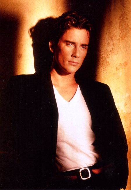 actor Tom Bresnahan large photo