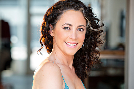 actor Sara Pauley large photo