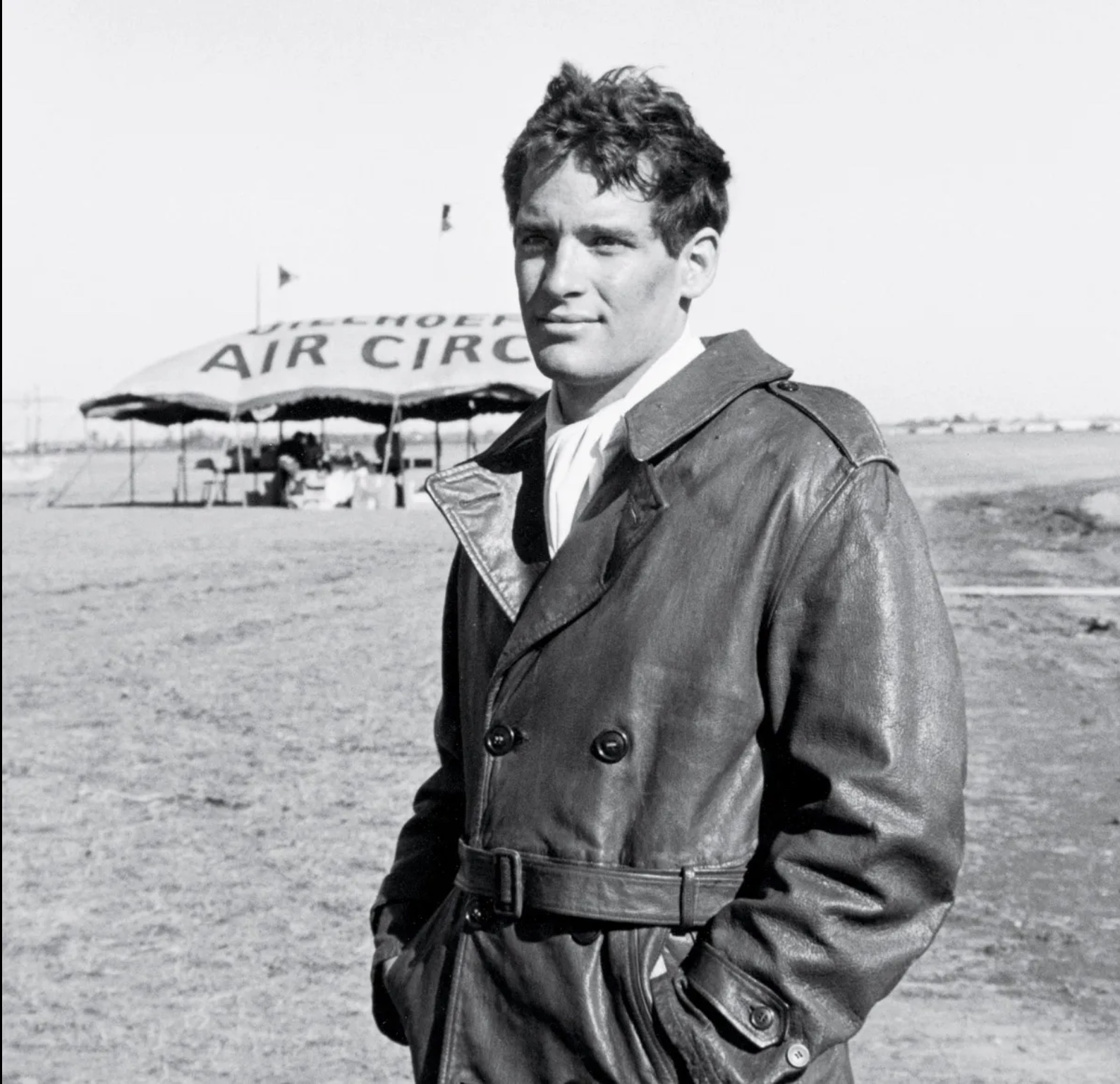 actor Scott Newman large photo