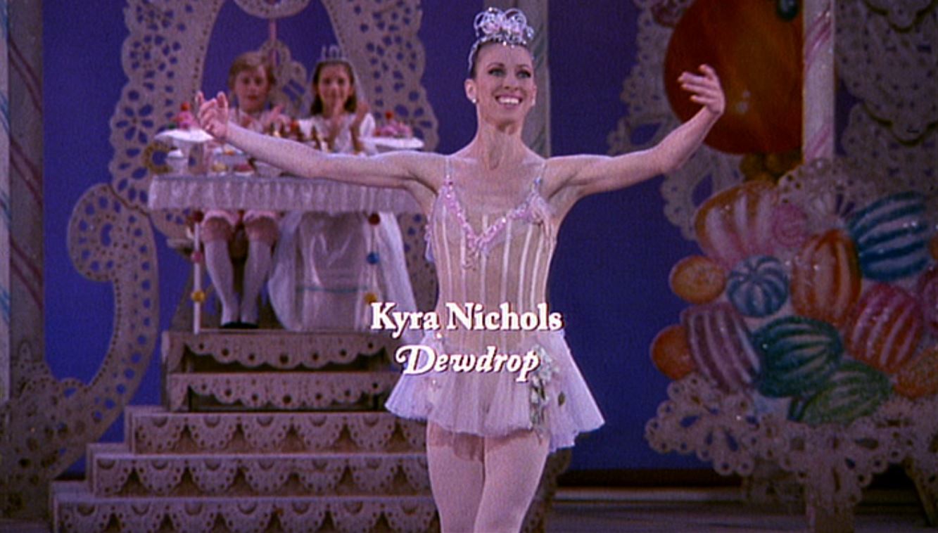 actor Kyra Nichols large photo