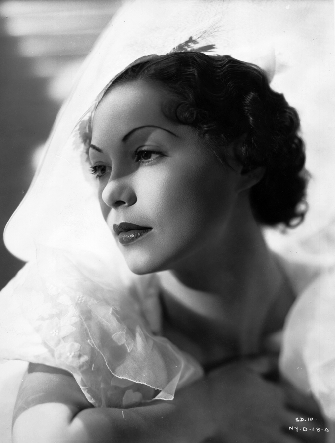 actor Steffi Duna large photo