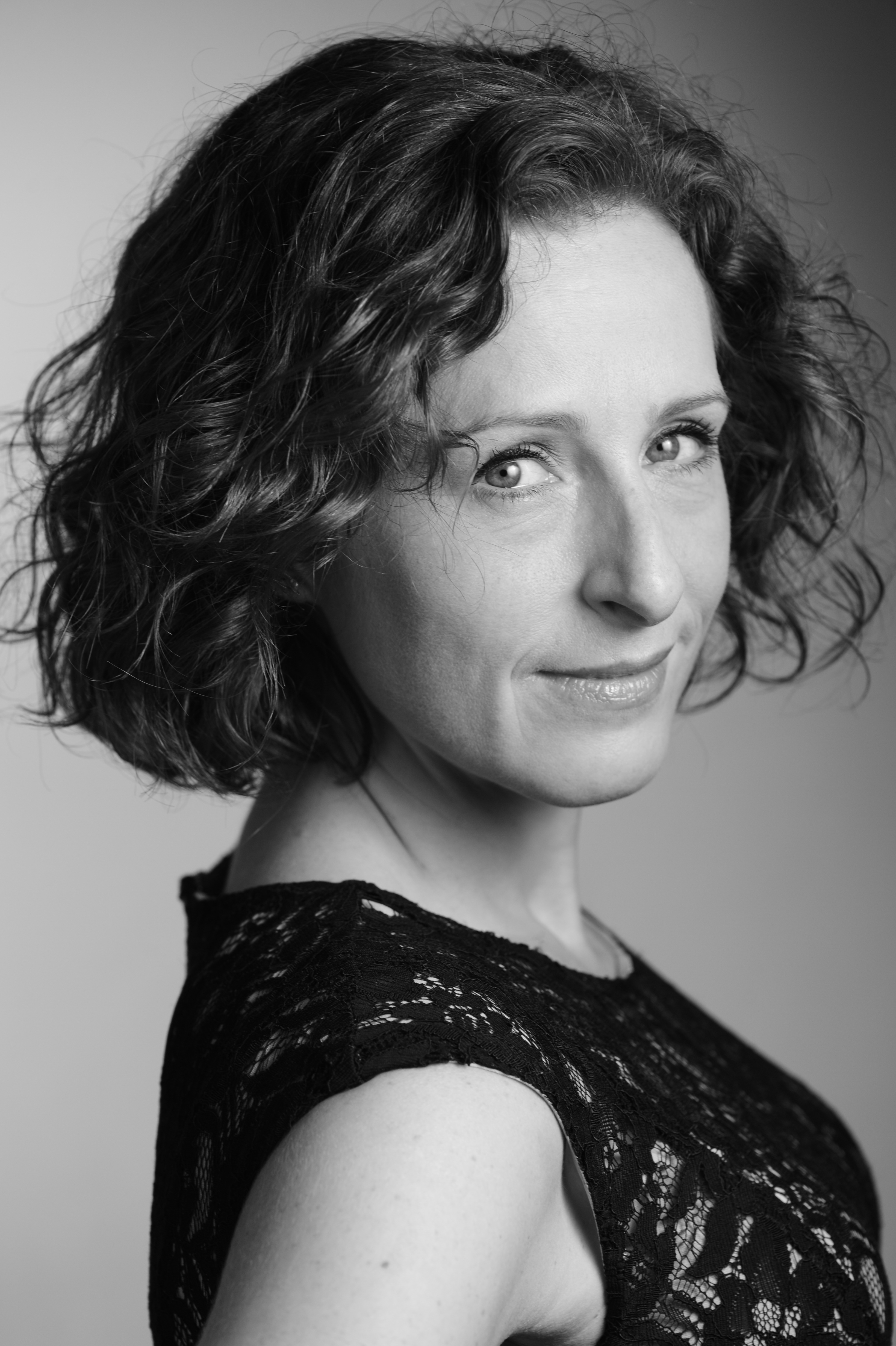 actor Nicola Stephenson large photo