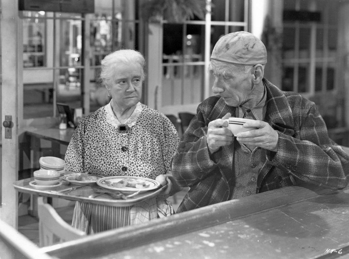 actor Mary Gordon large photo