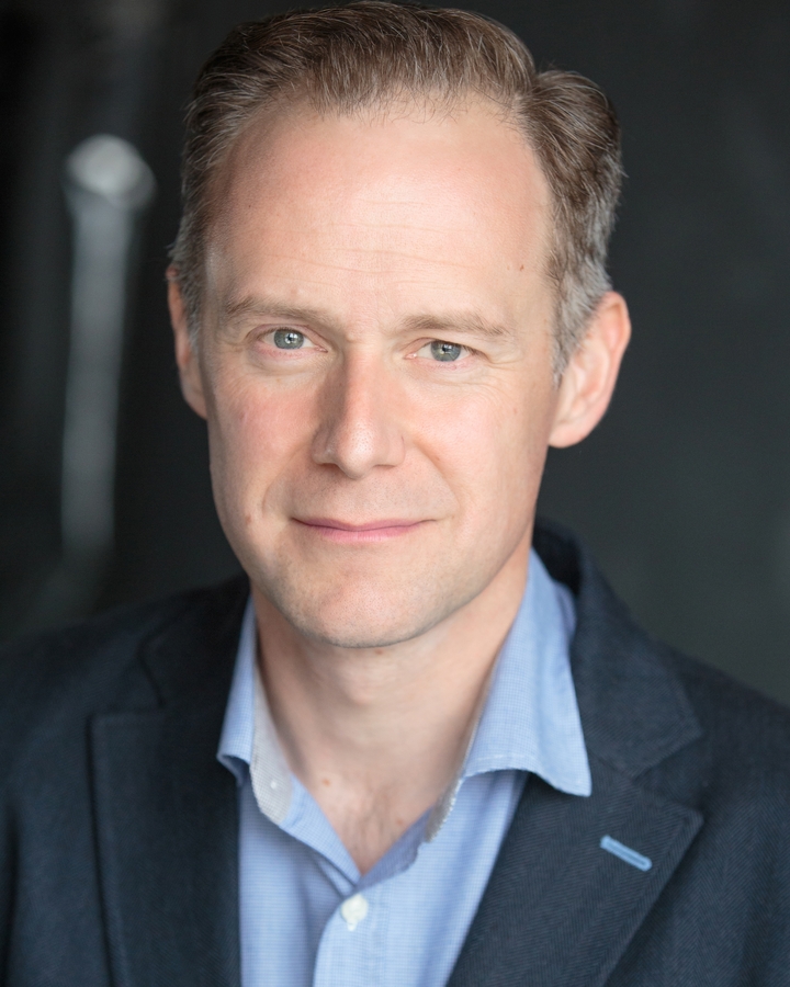 actor Richard Teverson large photo