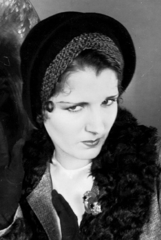 actor Lita Chevret large photo