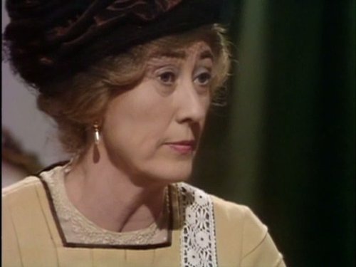 actor Joan Benham large photo