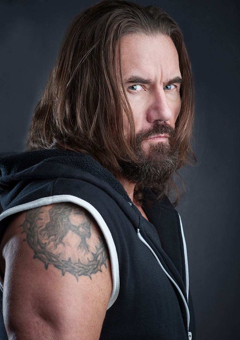 actor Johnny Cuthbert large photo