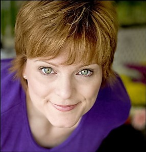 actor Jennifer Buttell large photo
