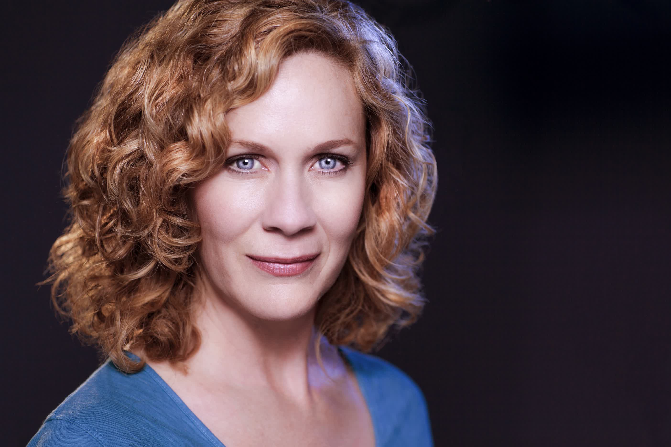 actor Christy Summerhays large photo