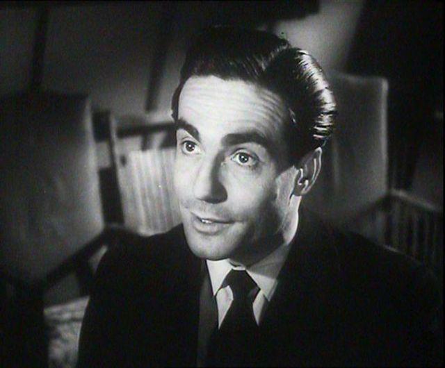 actor Raymond Young large photo