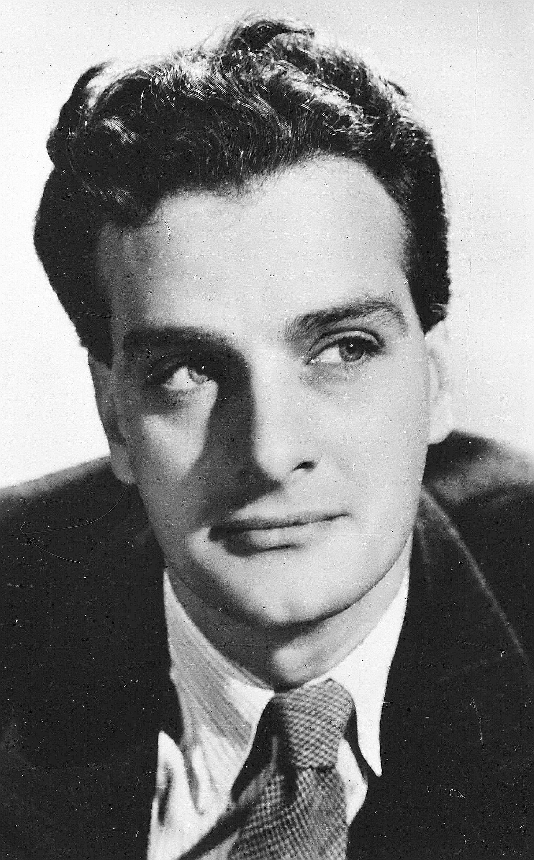 actor Paul Dupuis large photo