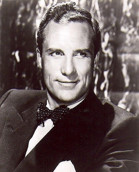 actor Ray Middleton large photo