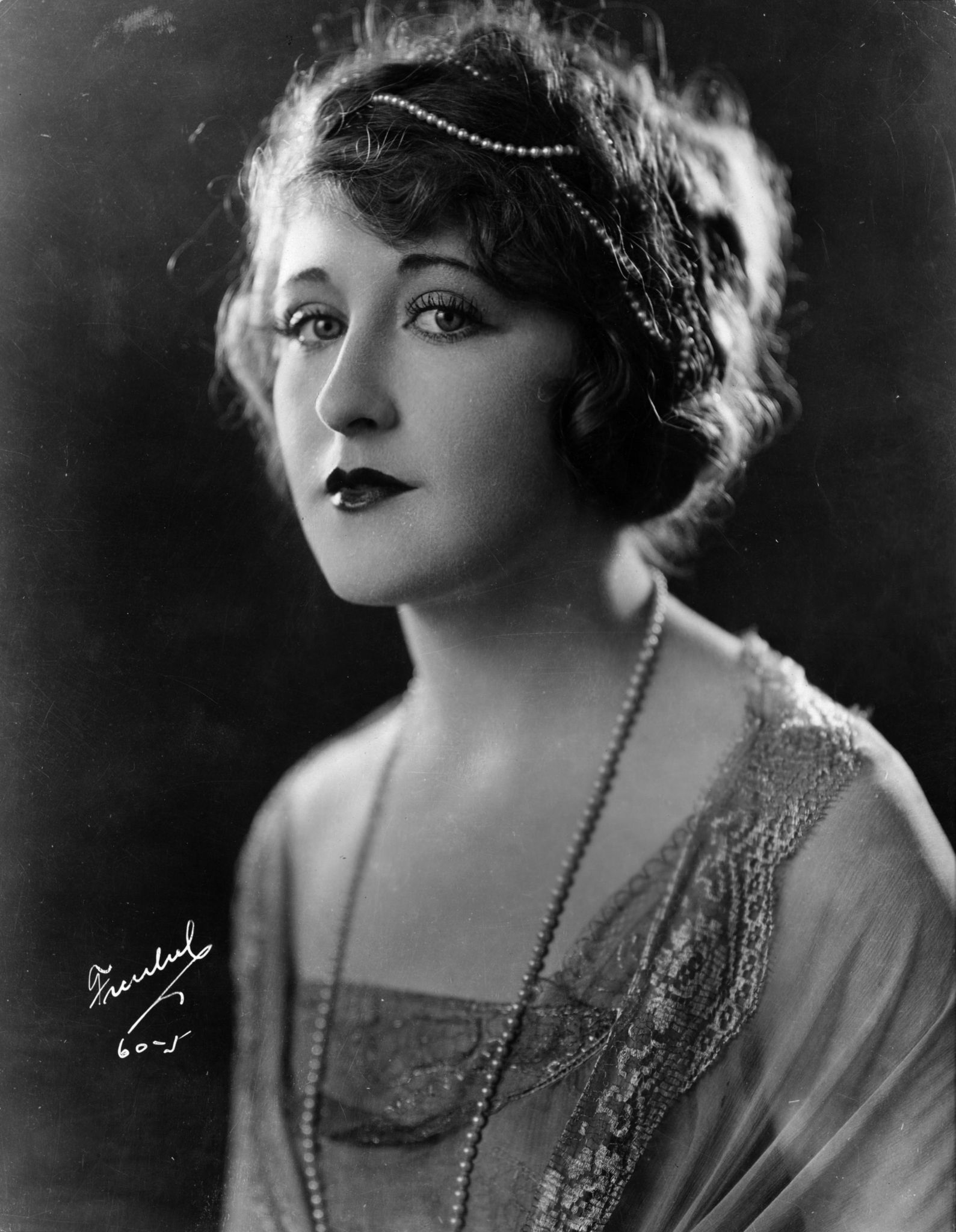 actor Ruth Clifford large photo