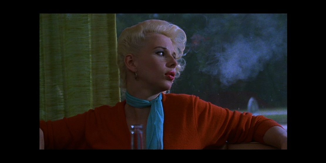 actor Tina L'Hotsky large photo