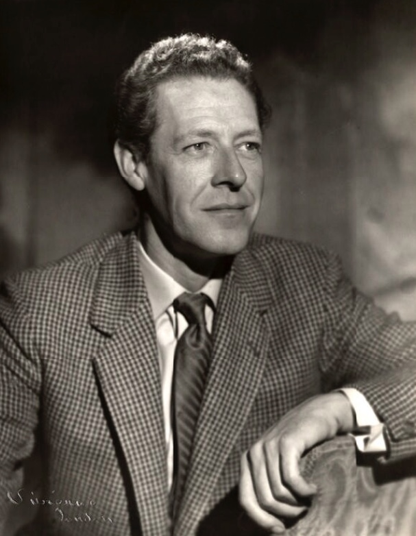 actor Robin Bailey large photo