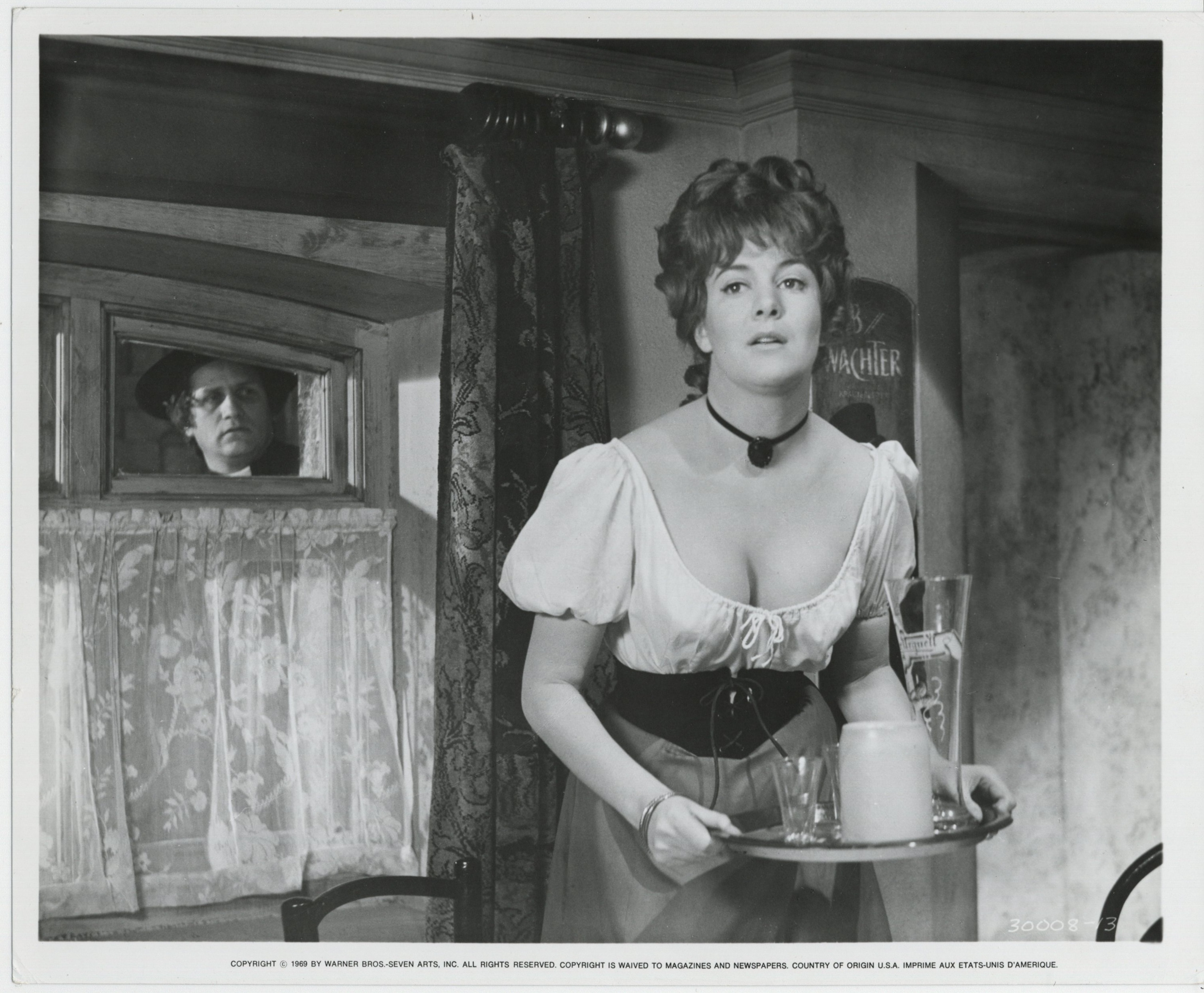 actor Barbara Ewing large photo