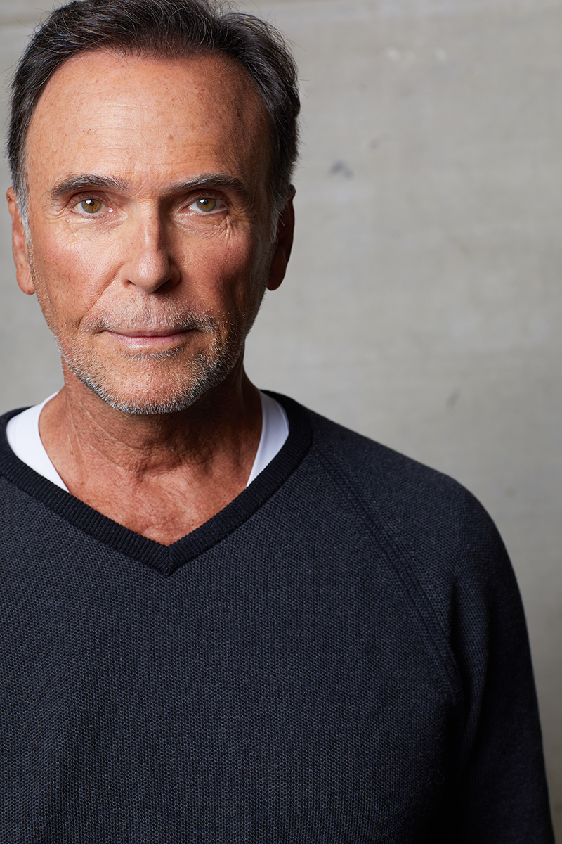 actor David Gautreaux large photo