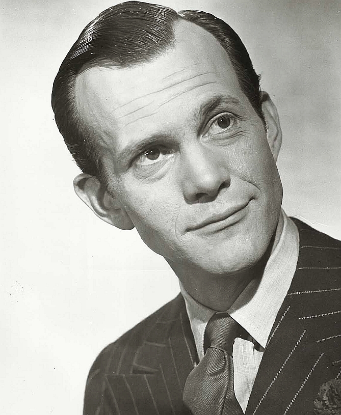 actor Daniel Massey large photo